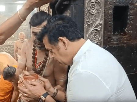 बाबा महाकाल के दर्शन करने पहुंचे सांसद रविकिशन, अद्भुत शृंगार के दर्शन कर मन हुआ मंत्रमुग्ध