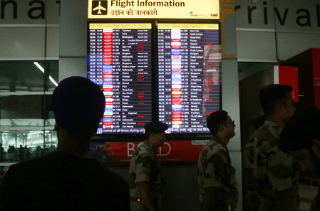 एयर इंडिया, इंडिगो की कई उड़ानें रद्द, यात्रियों के लिए एडवाइजरी जारी