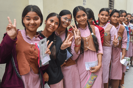 सीबीएसई 12वीं बोर्ड, बीते साल के मुकाबले रिजल्ट 3.19 प्रतिशत कम, पहली बार डिजिटल मूल्यांकन