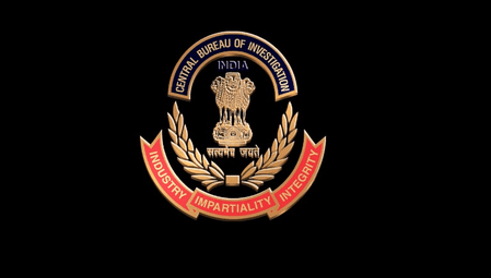 दिल्ली : सीबीआई ने हेड कांस्टेबल को एक लाख रुपए की रिश्वत लेते हुए गिरफ्तार किया