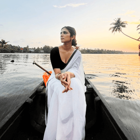 मालविका मोहनन ने की प्रभास की तारीफ, 'बाहुबली' की गिनाईं खूबियां