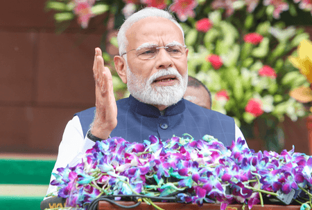 कारगिल विजय दिवस पर देश ने वीर जवानों को किया नमन, प्रधानमंत्री मोदी ने दी श्रद्धांजलि