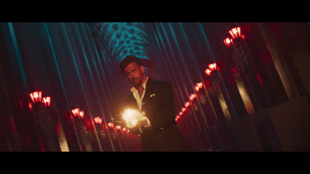 'वॉर 2' में ऋतिक रोशन आम इंसान भी लगेंगे और सुपरहीरो भी दिखाई देंगे- स्टाइलिस्ट अनाइता श्रॉफ