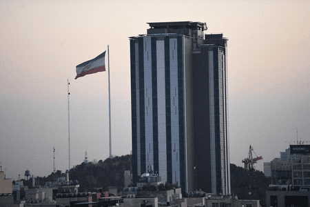 अमेरिका के साथ तनातनी के बीच ईरान का दावा- सेना का ड्रोन समुद्र में मिशन पूरा करके लौटा