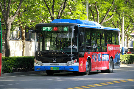 चीन में नई ऊर्जा बसों का हिस्सा 82.7 प्रतिशत तक पहुंचा