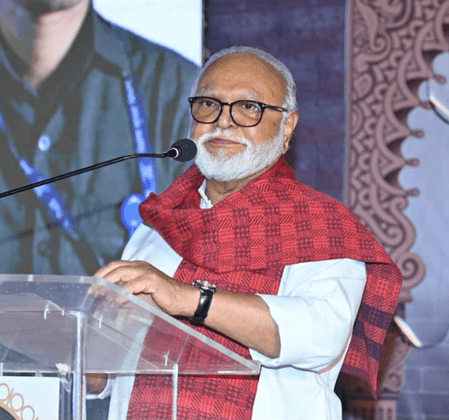 महाराष्ट्र मंत्रिमंडल का विस्तार, छगन भुजबल ने मंत्री पद की शपथ ली