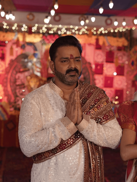 पवन सिंह और अंजलि राघव विवाद में आया नया मोड़, यूपी महिला आयोग ने पुलिस कमिश्नर को भेजा पत्र