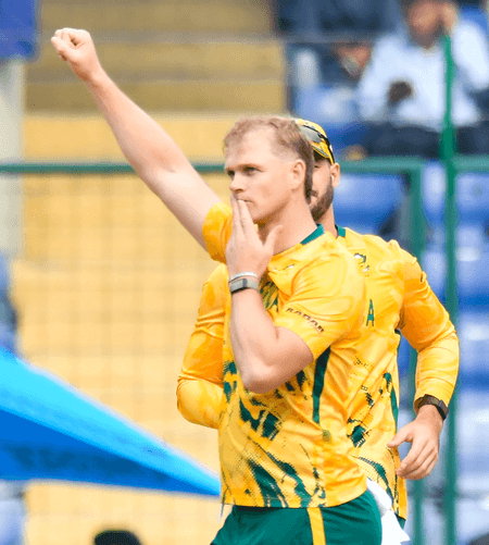 टी20 विश्व कप: कॉर्बिन बॉश की घातक गेंदबाजी, दक्षिण अफ्रीका ने यूएई को 122 रन पर रोका