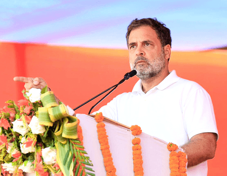 इंडिगो विवाद पर राहुल गांधी का केंद्र पर हमला, कहा-मोनोपॉली मॉडल ही संकट की जड़