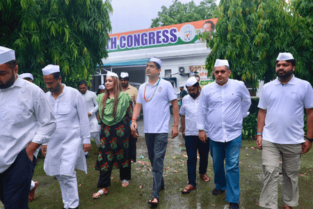 भारतीय युवा कांग्रेस ने मनाया 65वां स्थापना दिवस, उदय भानु चिब बोले- राष्ट्रीय हित सर्वोपरि