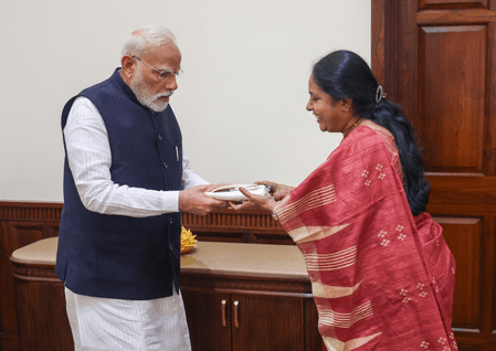महिला मोर्चा की राष्ट्रीय अध्यक्ष वनथी श्रीनिवासन ने प्रधानमंत्री मोदी से की मुलाकात