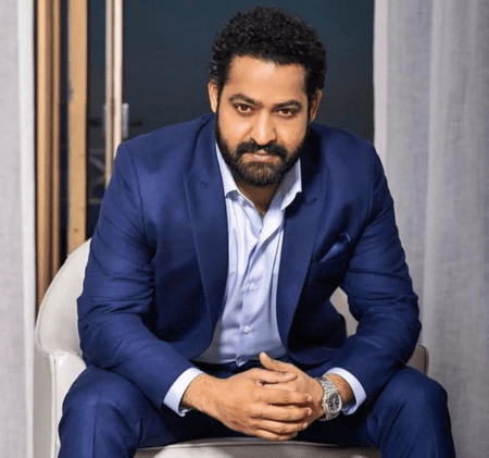 एनटीआर ने ऋतिक रोशन से खास रिटर्न गिफ्ट देने का किया वादा, पोस्ट हो रहा वायरल