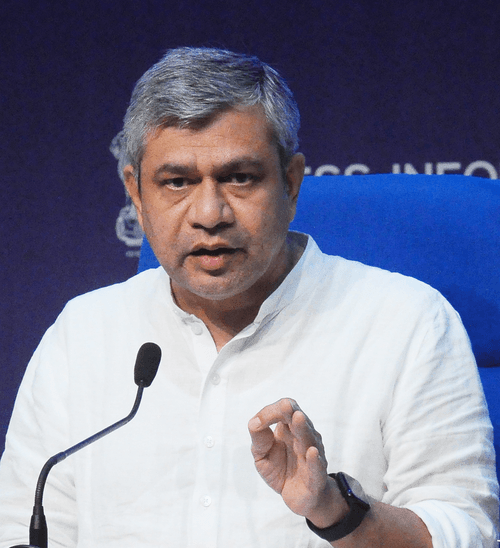 बिहार को तीन नई अमृत भारत और चार पैसेंजर ट्रेनों की मिलेगी सौगात, अश्विनी वैष्णव दिखाएंगे हरी झंडी