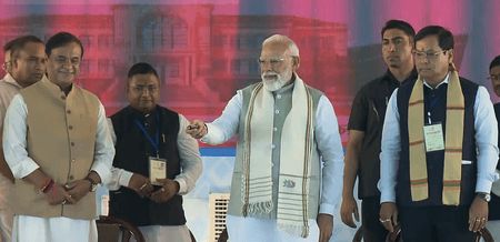 असम के सिलचर में 24 हजार करोड़ के प्रोजेक्ट्स का शिलान्यास, प्रधानमंत्री मोदी ने कहा- 'बराक वैली बनेगा ट्रेड हब'
