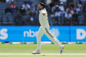 हर्षित राणा इंग्लैंड में भारतीय टेस्ट टीम के साथ बने रहेंगे : सूत्र