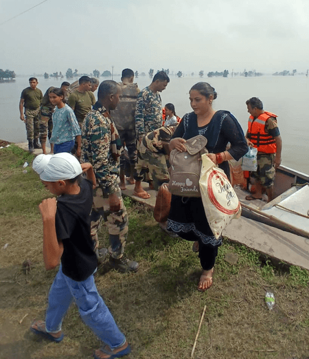 पंजाब में बाढ़ के बाद हरियाणा ने बढ़ाए मदद के हाथ, सीएम नायब सैनी ने भगवंत मान को लिखा पत्र