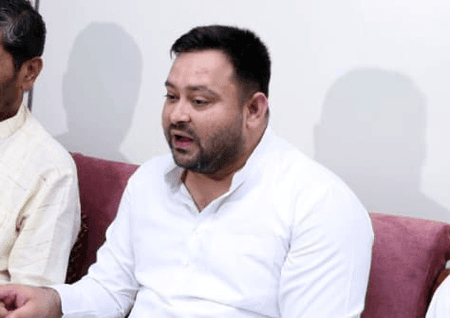 कानून व्यवस्था को लेकर सरकार पर भड़के तेजस्वी यादव, पूछा- 'जंगलराज' की बात करने वाले आज कहां हैं? 