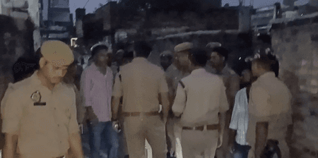 चंदौली : नाराज प्रेमी ने घर में घुसकर प्रेमिका को मारी गोली, बाद में की खुदकुशी