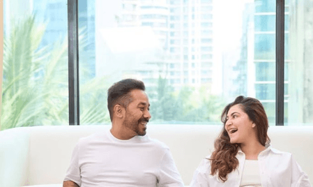 शिवालिका ओबेरॉय ने फ्लॉन्ट किया बेबी बंप, पति अभिषेक पाठक के काम को लेकर किया खुलासा