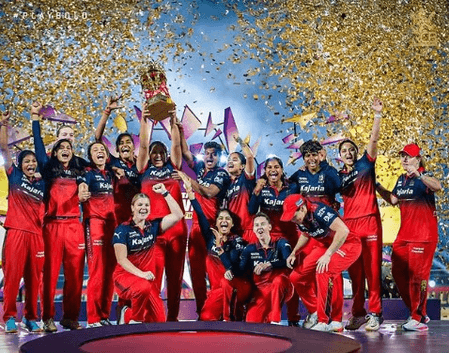 अनुष्का से ऋषभ तक, डब्ल्यूपीएल में आरसीबी की शानदार जीत से गदगद सितारे, महिला टीम को दी बधाई