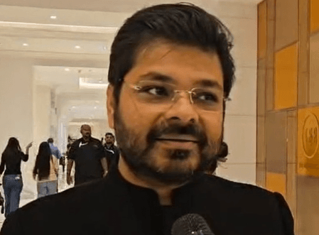 पुलिस ने 'द बंगाल फाइल्स' ट्रेलर की स्क्रीनिंग को बीच में रुकवाया, विवेक रंजन अग्निहोत्री से हुई बहस, प्रोड्यूसर नाराज