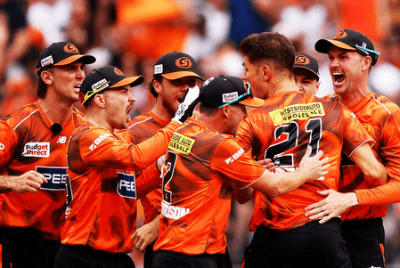 बीबीएल: सिडनी सिक्सर्स को 6 विकेट से रौंदकर पर्थ स्कॉर्चर्स ने रिकॉर्ड छठी बार जीता खिताब