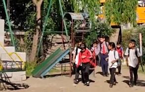 जम्मू-कश्मीर में स्थिति सामान्य, स्कूल लौटे छात्र