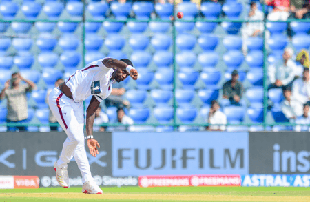 आखिर क्यों भारत के खिलाफ दिल्ली टेस्ट में काली पट्टी बांधकर उतरे वेस्टइंडीज के खिलाड़ी?