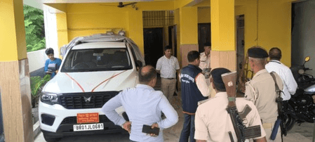 बिहार में भ्रष्टाचार के खिलाफ बड़ी कार्रवाई, अभियंता प्रमोद कुमार के कई ठिकानों पर ईओयू की छापेमारी