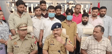 एटीएम बदलकर रुपए निकालने वाले दो शातिर गिरफ्तार, 41 एटीएम कार्ड और नकदी बरामद