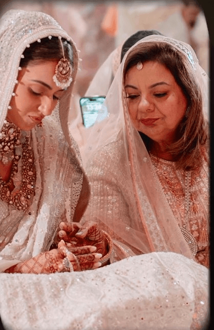 पूजा भगनानी के जन्मदिन पर उमड़ा बेटे जैकी और बहु रकुल प्रीत का स्नेह