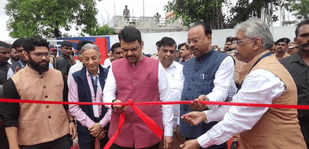 मुख्यमंत्री देवेंद्र फडणवीस ने नागपुर के सातनवरी को देश का पहला स्मार्ट और इंटेलिजेंट गांव किया घोषित