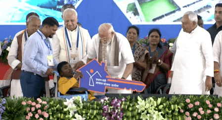 पीएम मोदी ने 'ज्ञानस्थली' गयाजी से बिहार को दी बिजली, रेल, सड़क, आवास, जलापूर्ति परियोजनाओं की कई सौगात