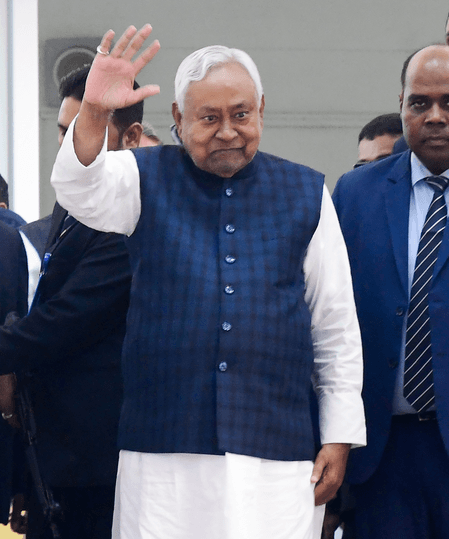 बिहार में डेयरी व्यवसाय से पैदा होंगे रोजगार के नए अवसर, सीवान के गांवों में होगा दुग्ध उत्पादन समितियों का गठन: सीएम नीतीश कुमार