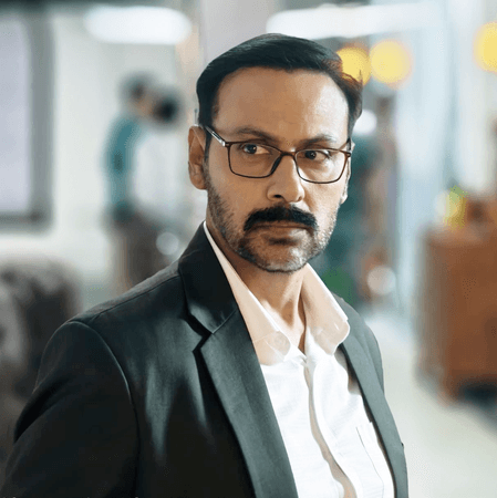 'वॉर 2' पर बोले अनुपम भट्टाचार्य, 'यह करियर का नया मोड़'