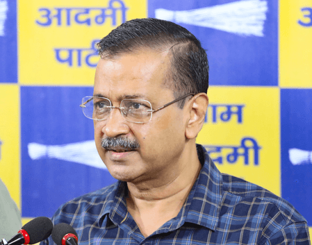 अरविंद केजरीवाल के खिलाफ एफआईआर दर्ज कराएगी दिल्ली सरकार, भ्रम फैलाने का आरोप