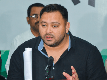 चिराग को बिहार से नहीं, कुर्सी से मोह ज्यादा : तेजस्वी यादव