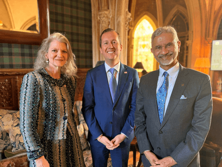 पेरिस में जी7 विदेश मंत्रियों की बैठक : सर्जियो गोर ने विदेश मंत्री जयशंकर और रुबियो से की मुलाकात