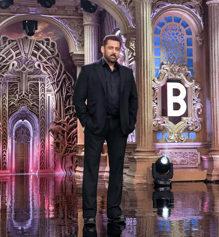 बिग बॉस 19: कुनिका सदानंद से भिड़ीं फरहाना, दिया 'फ्लॉप अभिनेत्री' का तमगा