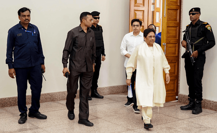 मायावती ने भतीजे आकाश आनंद पर फिर जताया विश्वास, बसपा का मुख्य नेशनल कोऑर्डिनेटर बनाया