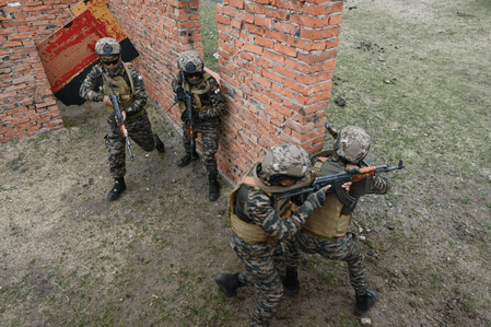 मंगोलिया में सेना का आतंकवाद विरोधी संयुक्त सैन्य अभ्यास