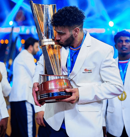 जयदीप दहिया : हरियाणा स्टीलर्स को पीकेएल खिताब जिताने वाले कप्तान, जिन्होंने नाकामी से सीखा