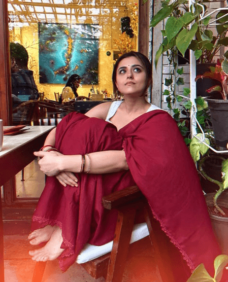 रिद्धि डोगरा ने बताया खुद से प्यार करने का हुनर, कहा- अकेले रहना कमजोरी नहीं, ताकत है