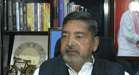 'ममता बनर्जी ने बगावत के बारे में महिलाओं और सरकार को आगाह किया', बचाव में उतरे सपा सांसद वीरेंद्र सिंह