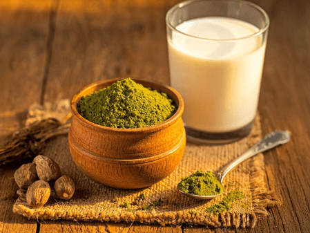 रात को त्रिफला का दूध के साथ सेवन फायदेमंद, मानसिक तनाव कम करने में कारगर!