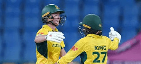 महिला विश्व कप: बेथ मूनी और अलाना किंग ने रचा इतिहास, पाकिस्तान के खिलाफ की रिकॉर्ड साझेदारी