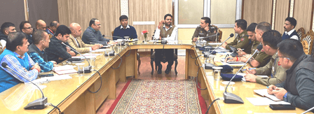 वैष्णो देवी तीर्थयात्रा: सुरक्षा और आपदा तैयारियों पर जोर, सीईओ ने सभी एजेंसियों को दिए निर्देश