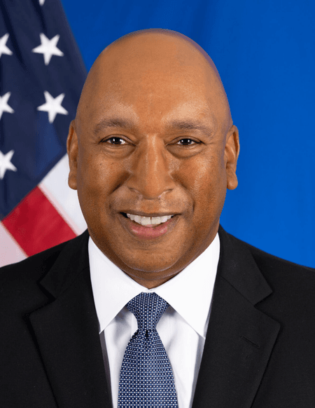 अमेरिका ने 330 अरब डॉलर के हथियार बेचे, तेज प्रणाली के लिए बनाया दबाव