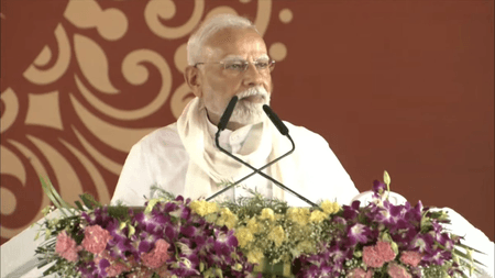 वाराणसी में पीएम, बोले- मैं ऑपरेशन सिंदूर की सफलता बाबा विश्वनाथ के चरणों में समर्पित करता हूं