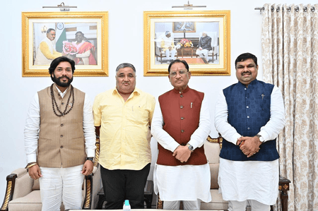 छत्तीसगढ़ कैबिनेट का विस्तार : गुरु खुशवंत, गजेंद्र यादव और राजेश अग्रवाल ने ली मंत्री पद की शपथ